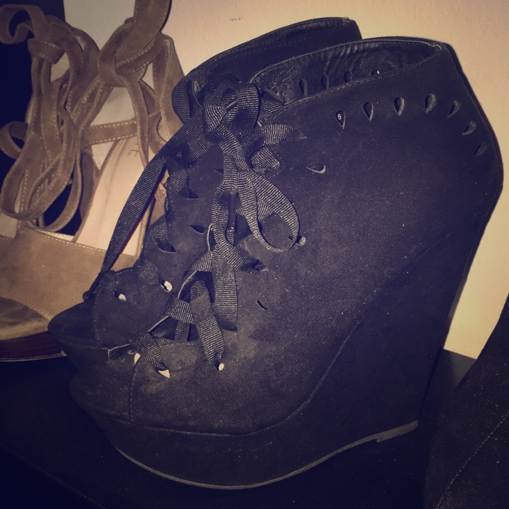 Forever 21 black wedge heels